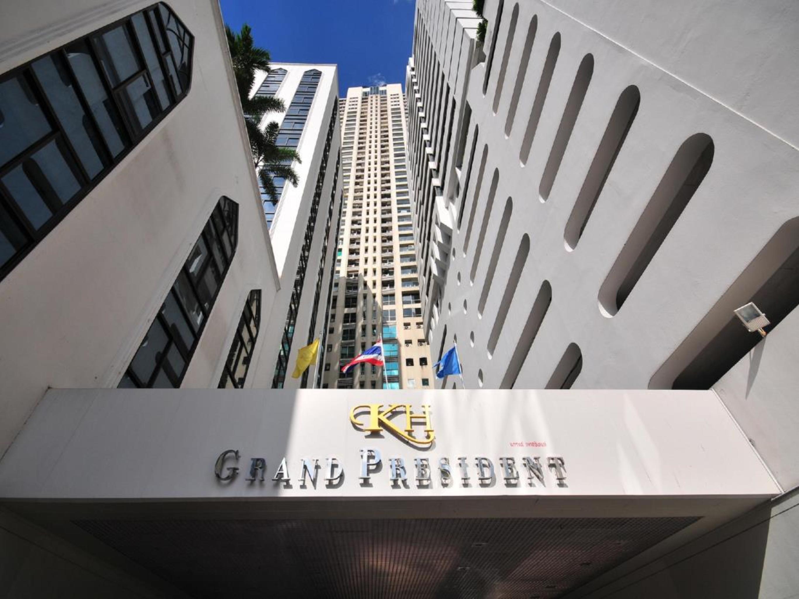 Grand President Apartment Bangkok Exterior photo